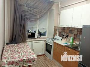 1-к квартира, посуточно, 33м2, 2/9 этаж