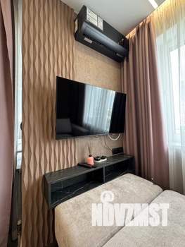 Студия квартира, посуточно, 35м2, 11/26 этаж