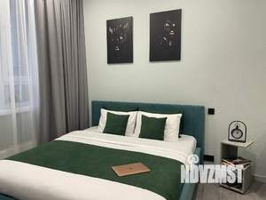 Студия квартира, посуточно, 36м2, 1/20 этаж