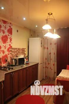 1-к квартира, посуточно, 40м2, 1/9 этаж