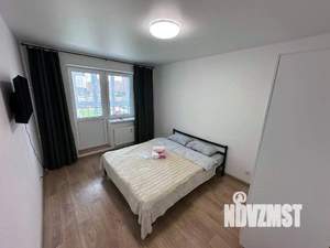 1-к квартира, посуточно, 37м2, 1/1 этаж