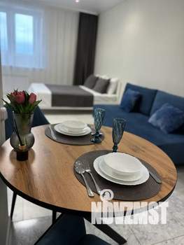 Студия квартира, посуточно, 40м2, 23/25 этаж