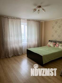 1-к квартира, посуточно, 40м2, 6/16 этаж