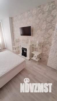 1-к квартира, посуточно, 40м2, 18/24 этаж