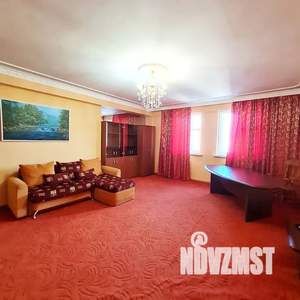 Студия квартира, посуточно, 67м2, 7/12 этаж