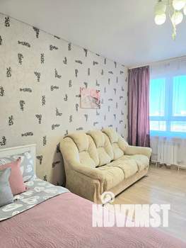 Студия квартира, посуточно, 36м2, 8/19 этаж