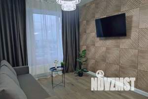 1-к квартира, посуточно, 43м2, 29/33 этаж