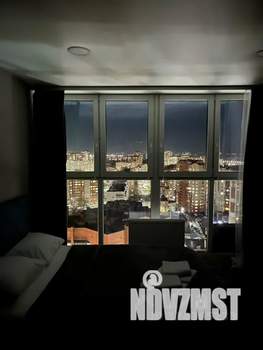 Студия квартира, посуточно, 21м2, 23/27 этаж