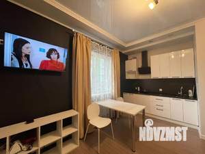 Студия квартира, посуточно, 25м2, 1/17 этаж