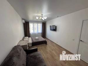 1-к квартира, посуточно, 35м2, 4/10 этаж