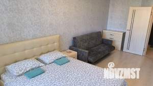 1-к квартира, посуточно, 35м2, 7/18 этаж