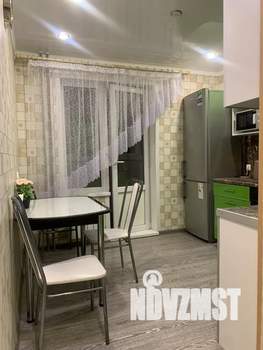 1-к квартира, посуточно, 45м2, 10/18 этаж