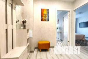 1-к квартира, посуточно, 42м2, 8/18 этаж