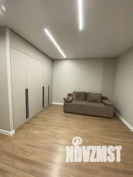 2-к квартира, посуточно, 61м2, 3/33 этаж