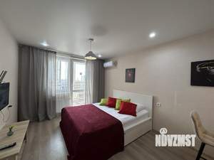 Студия квартира, посуточно, 33м2, 20/28 этаж