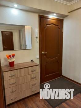 1-к квартира, посуточно, 32м2, 1/10 этаж