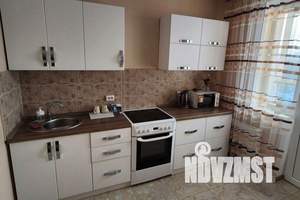 1-к квартира, посуточно, 35м2, 9/18 этаж