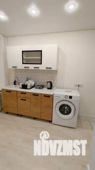 Студия квартира, посуточно, 25м2, 1/12 этаж
