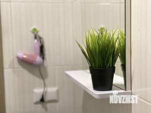 Студия квартира, посуточно, 30м2, 18/27 этаж