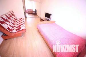 1-к квартира, посуточно, 35м2, 21/25 этаж