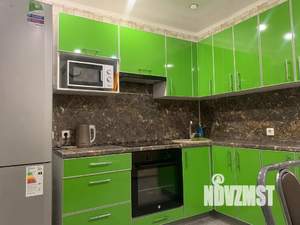 1-к квартира, посуточно, 45м2, 10/18 этаж