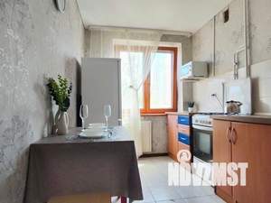 2-к квартира, посуточно, 42м2, 1/1 этаж