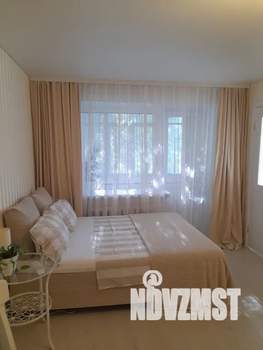 2-к квартира, посуточно, 35м2, 3/5 этаж