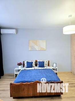 Студия квартира, посуточно, 35м2, 4/20 этаж