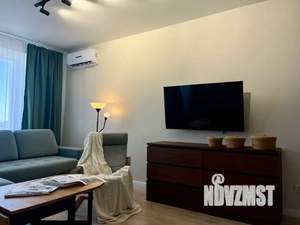 Студия квартира, посуточно, 38м2, 18/24 этаж