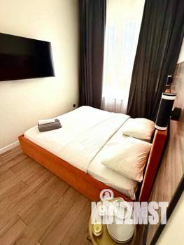 1-к квартира, посуточно, 60м2, 1/1 этаж