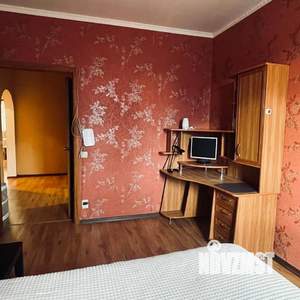 2-к квартира, посуточно, 55м2, 1/1 этаж