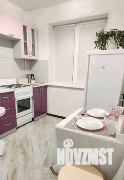 1-к квартира, посуточно, 40м2, 3/5 этаж