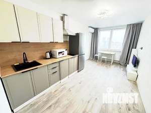 1-к квартира, посуточно, 43м2, 18/35 этаж