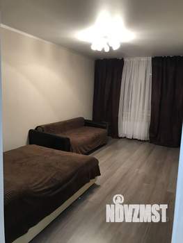 1-к квартира, посуточно, 52м2, 9/25 этаж