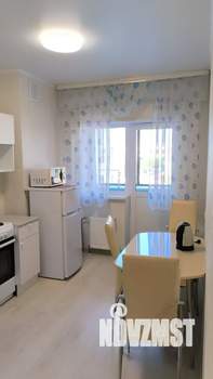 1-к квартира, посуточно, 35м2, 7/18 этаж
