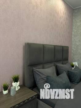 Студия квартира, посуточно, 42м2, 18/25 этаж