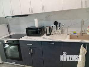 1-к квартира, посуточно, 32м2, 8/10 этаж