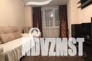 1-к квартира, посуточно, 44м2, 6/18 этаж