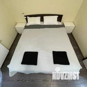 Студия квартира, посуточно, 28м2, 14/26 этаж