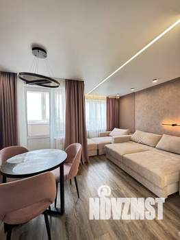 Студия квартира, посуточно, 35м2, 11/26 этаж