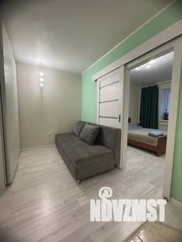 1-к квартира, посуточно, 35м2, 4/9 этаж