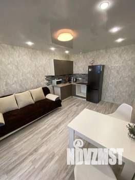 1-к квартира, посуточно, 37м2, 18/18 этаж