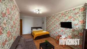 1-к квартира, посуточно, 44м2, 6/18 этаж