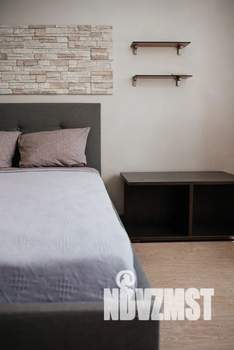 1-к квартира, посуточно, 39м2, 11/18 этаж