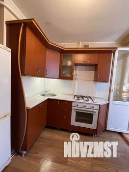 1-к квартира, посуточно, 33м2, 1/9 этаж