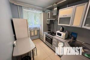 2-к квартира, посуточно, 45м2, 4/9 этаж