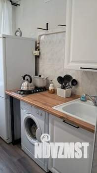 2-к квартира, посуточно, 40м2, 2/5 этаж