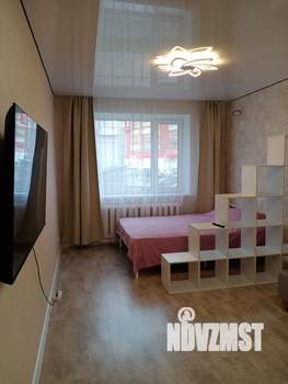 1-к квартира, посуточно, 40м2, 1/10 этаж