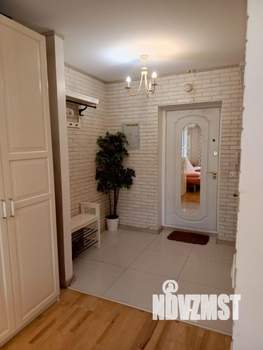 Студия квартира, посуточно, 30м2, 2/10 этаж