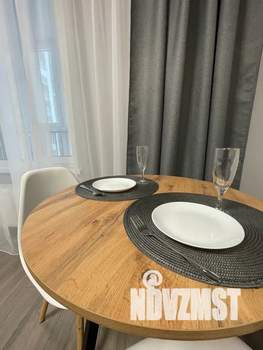 Студия квартира, посуточно, 27м2, 11/25 этаж